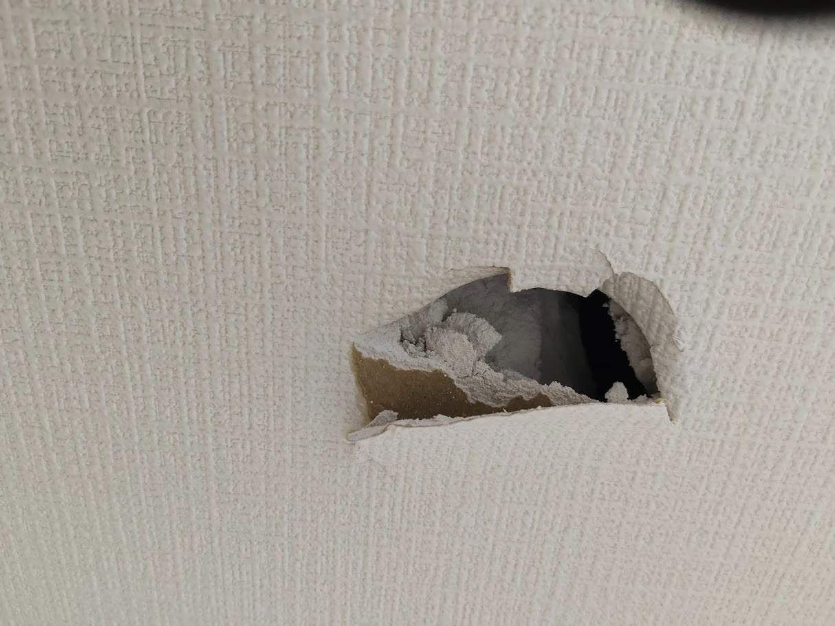 木更津市：壁穴リペア